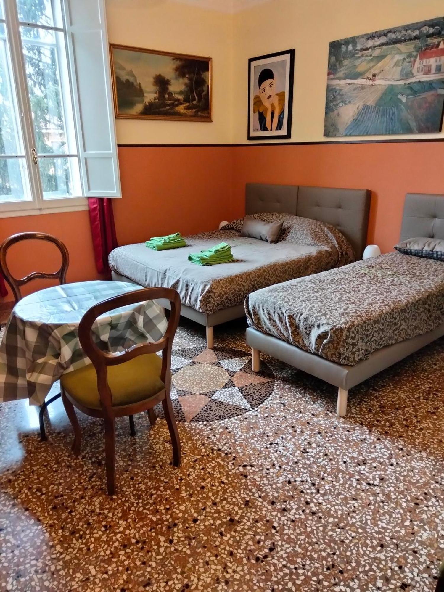 Sant'Orsola Palace - Rooms And Suites โบโลญญา ภายนอก รูปภาพ